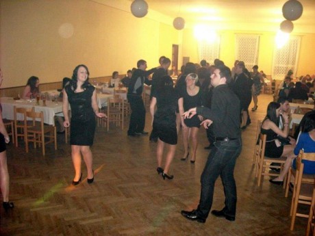 Sportovní ples - Dříteň - kulturní dům 002