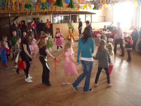 Dětský karneval - Křeč - Kulturní Dům 011