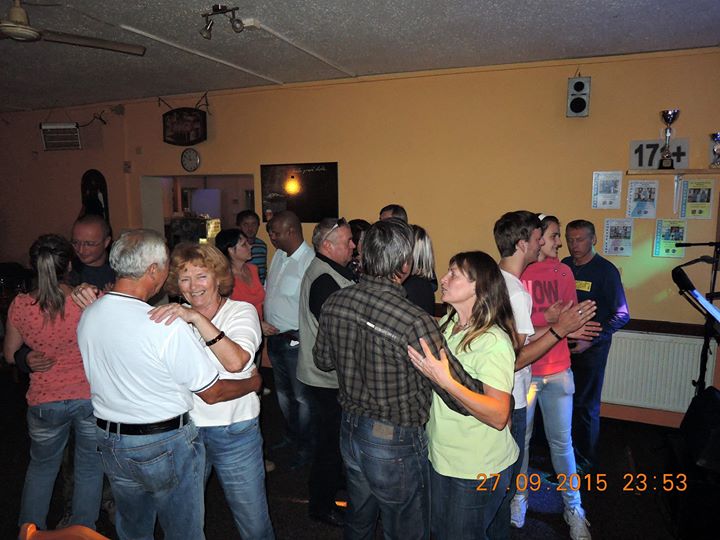 Václavská zábava s písničkami na přání - J. Hradec - Na Piketě 001