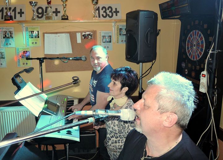 Vánoční zábava - Club na Piketě J. Hradec 003