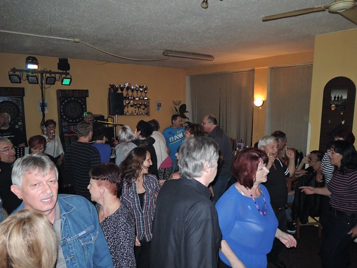 letní zábava - Club na Piketě 006