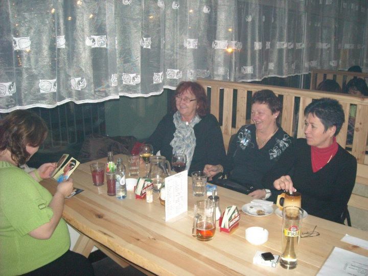 1.12. 2011 - Zábava - Hostinec Crystal (Pražské sídliště) 004