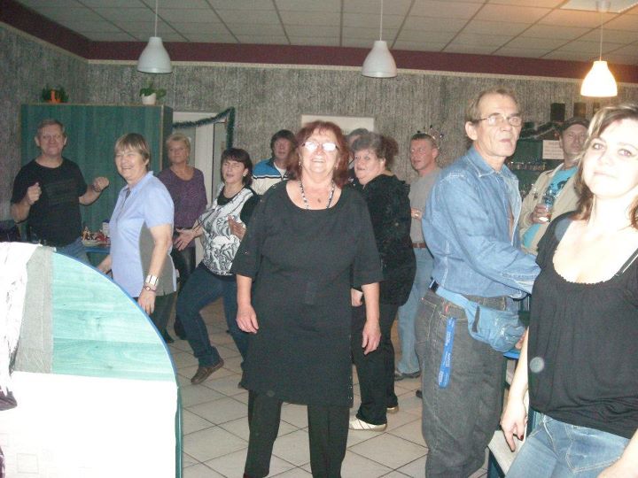 3.12. 2011 -  Mikulášská zábava - Tábor - Restaurace Arionns 017