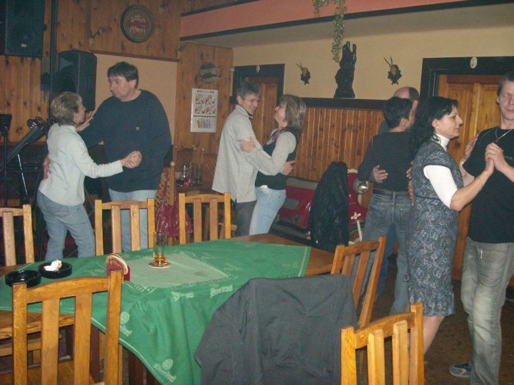 Zábava - Sezimovo Ústí II - Restaurace U Vrby 003