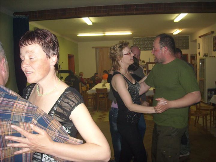 Velikonoční zábava - Hospoda Vlčeves2 013