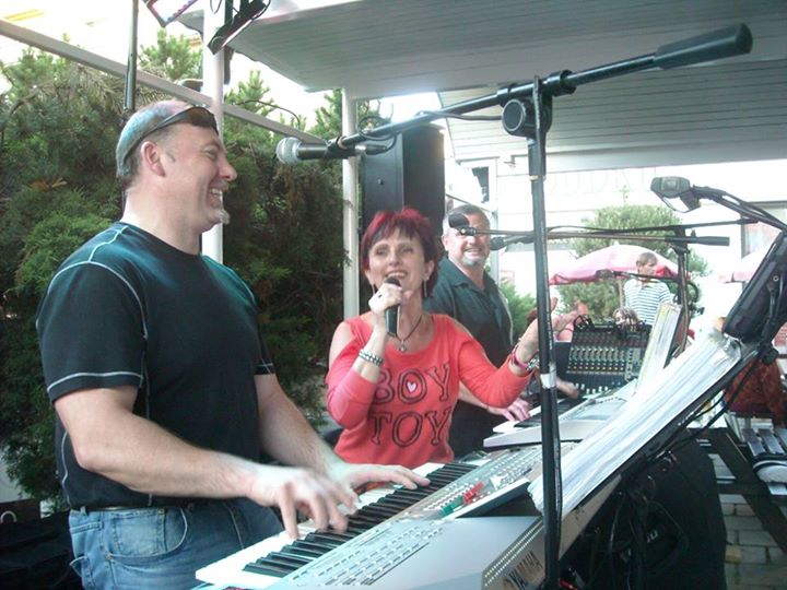 Zábava - Tábor - Sojčák - Rest. U Soudku - terasa.,. 002