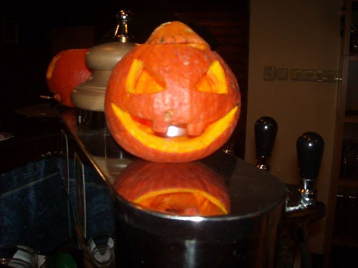 Halloween - večer s písničkami na přání - J. Hradec - Pivovárek P 007