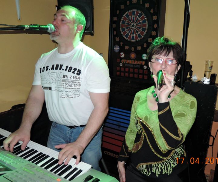 Zábava s písničkami na přání - j. Hradec - Restaurace Club Na Pik 002