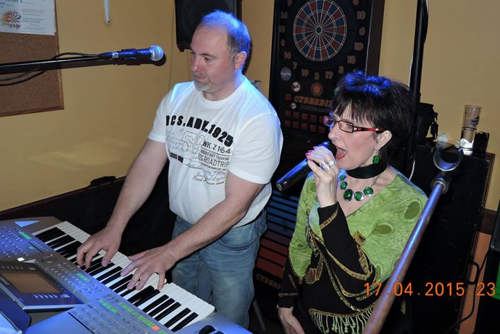 Zábava s písničkami na přání - j. Hradec - Restaurace Club Na Pik 004