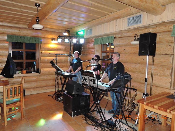 Májová zábava - Sulice-Želivec - Restaurace Mandava 002